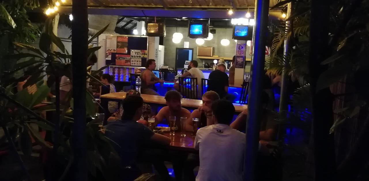 Yolo Hostel Сиемрип Экстерьер фото