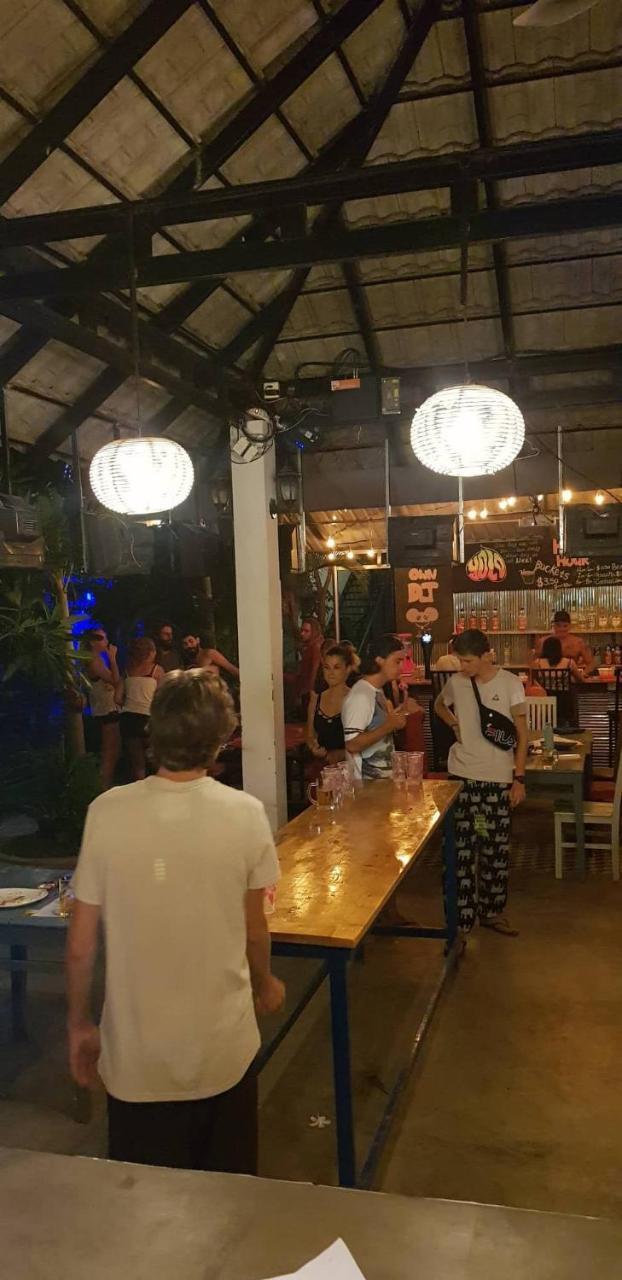 Yolo Hostel Сиемрип Экстерьер фото